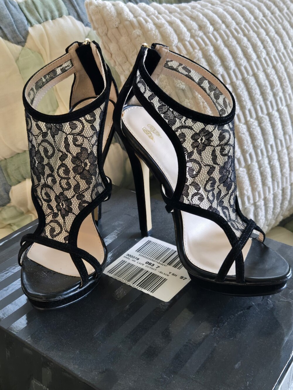 Victoria's Secret Black Lace Open-Toe 5" Stiletto Heels Back Zipper Box EUC - 7